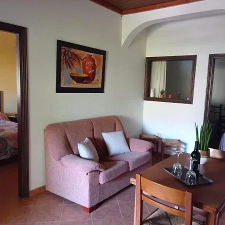 Apartment La Punta Alojera
